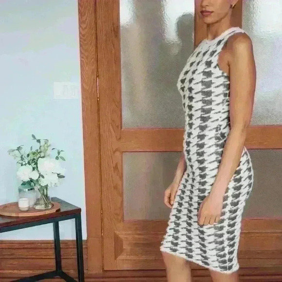 Brown Fuzzy Knit Houndstooth Bodycon Dress - Picture 5 of 10